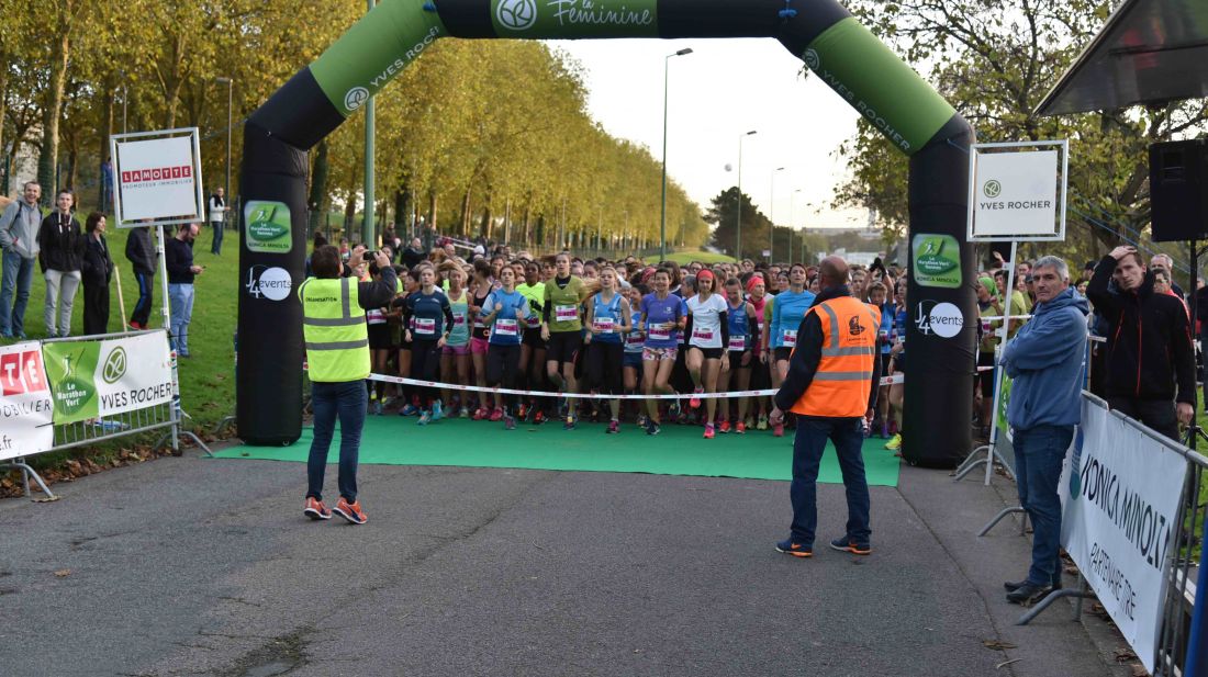 Départ de la Féminine - Course à pied du Marathon Vert à Rennes Départ de la Féminine - Course à pied du Marathon Vert à Rennes